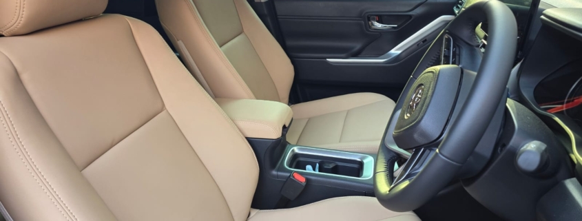 Jok Kulit Mobil Elegan