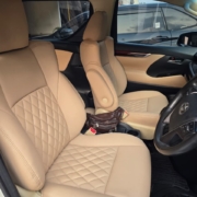Desain Jok Mobil Modern